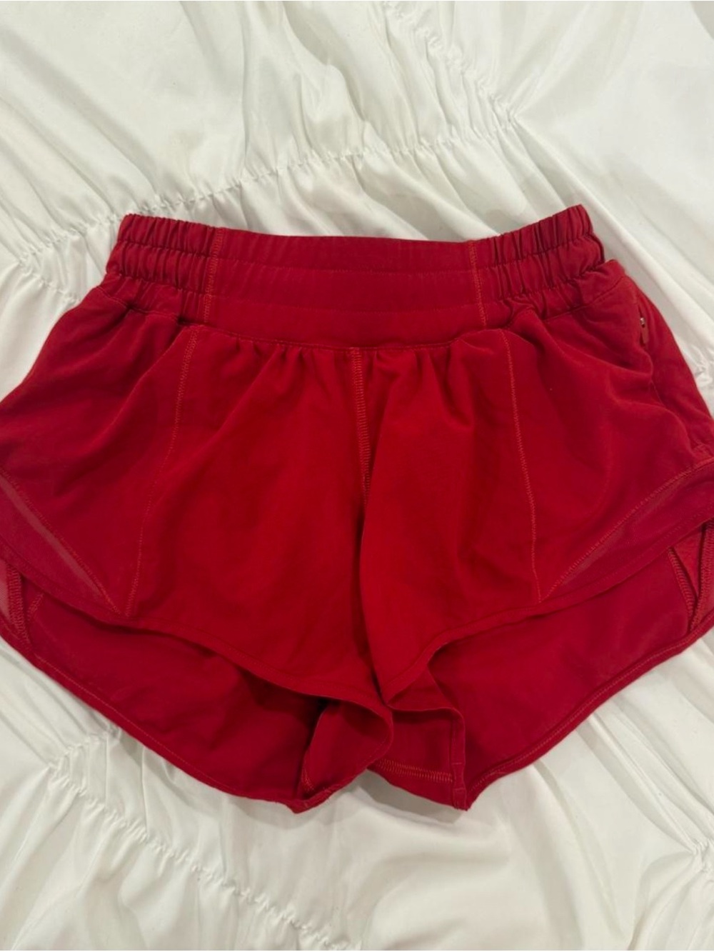 lululemon athletica Red Women's Athletic Shorts. Size 2, 2.5 length.